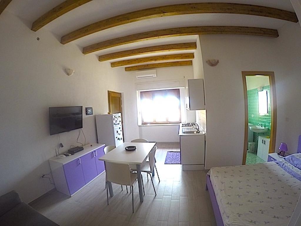Quadrifoglio Affittacamere San Teodoro  Extérieur photo